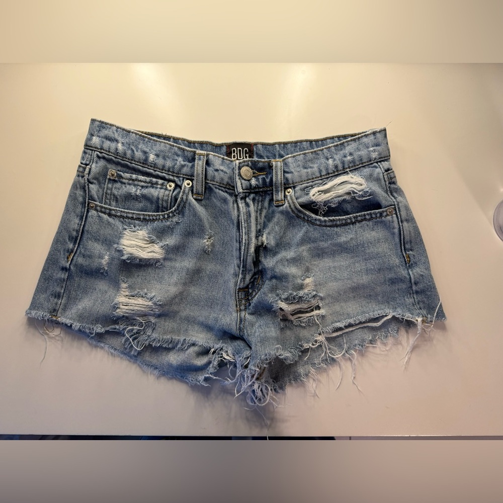 BDG jean shorts💙
